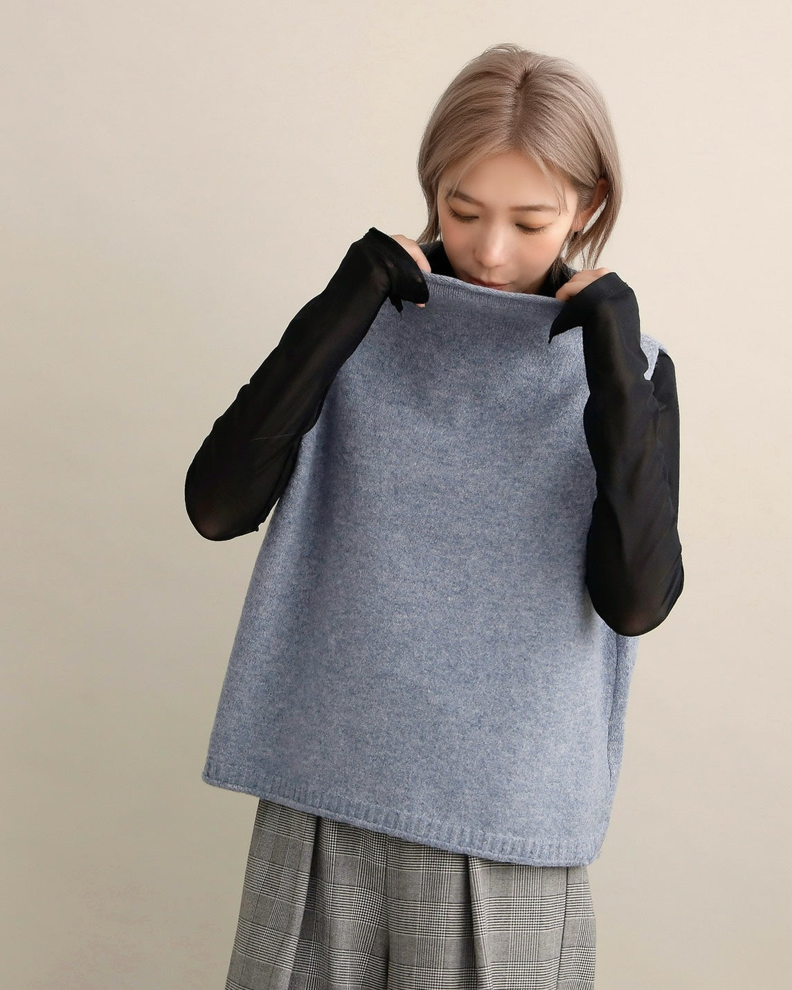 ソフトタッチハイネックレイヤードベスト
