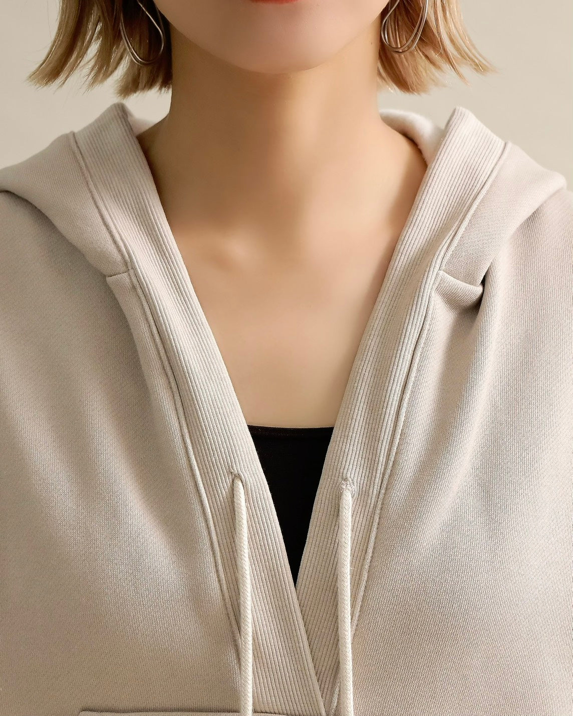 スリットスリーブ・ショートフーディー