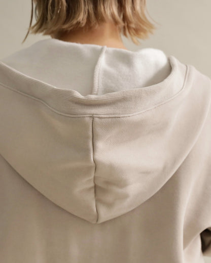 スリットスリーブ・ショートフーディー