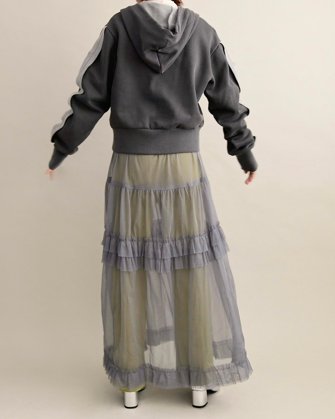 スリットスリーブ・ショートフーディー