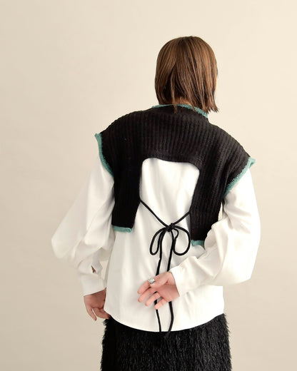 バックスリットニットショートジレ