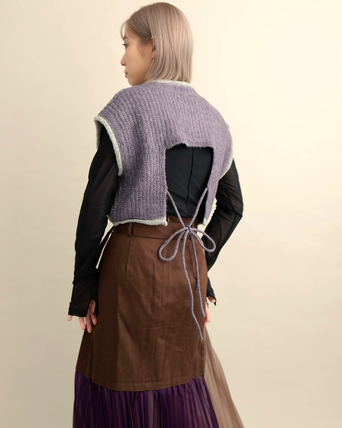 バックスリットニットショートジレ