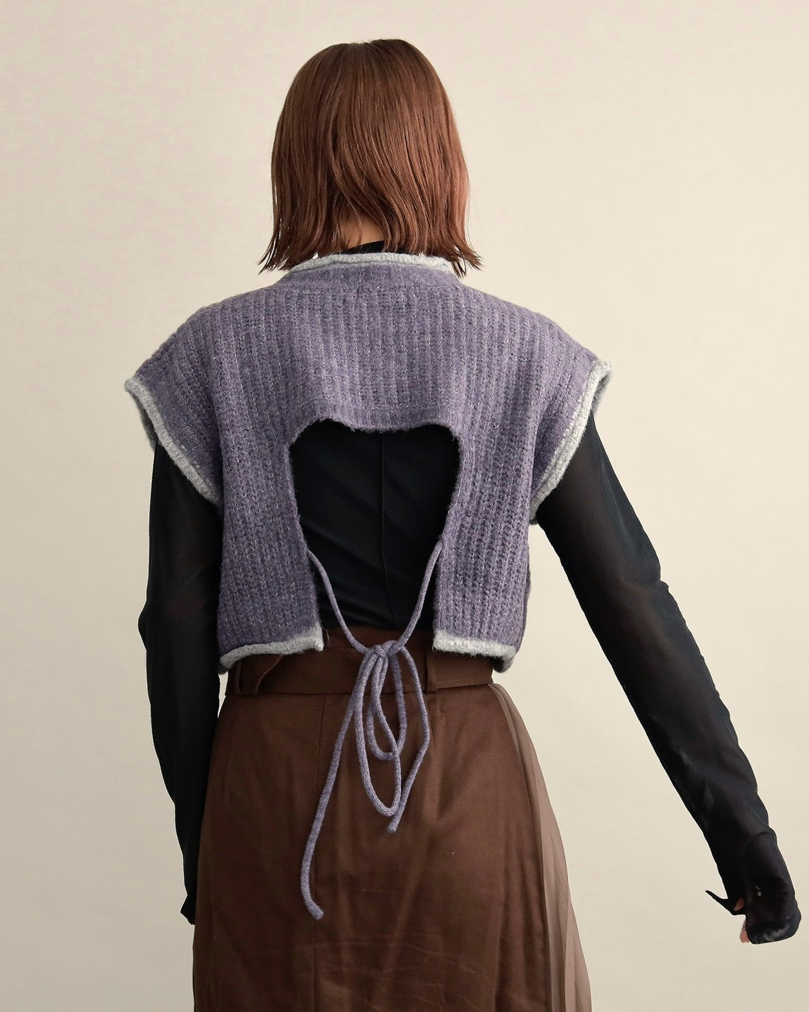 バックスリットニットショートジレ