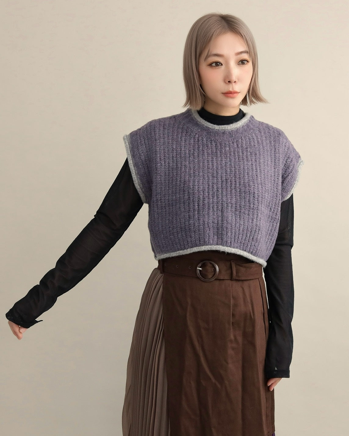 バックスリットニットショートジレ