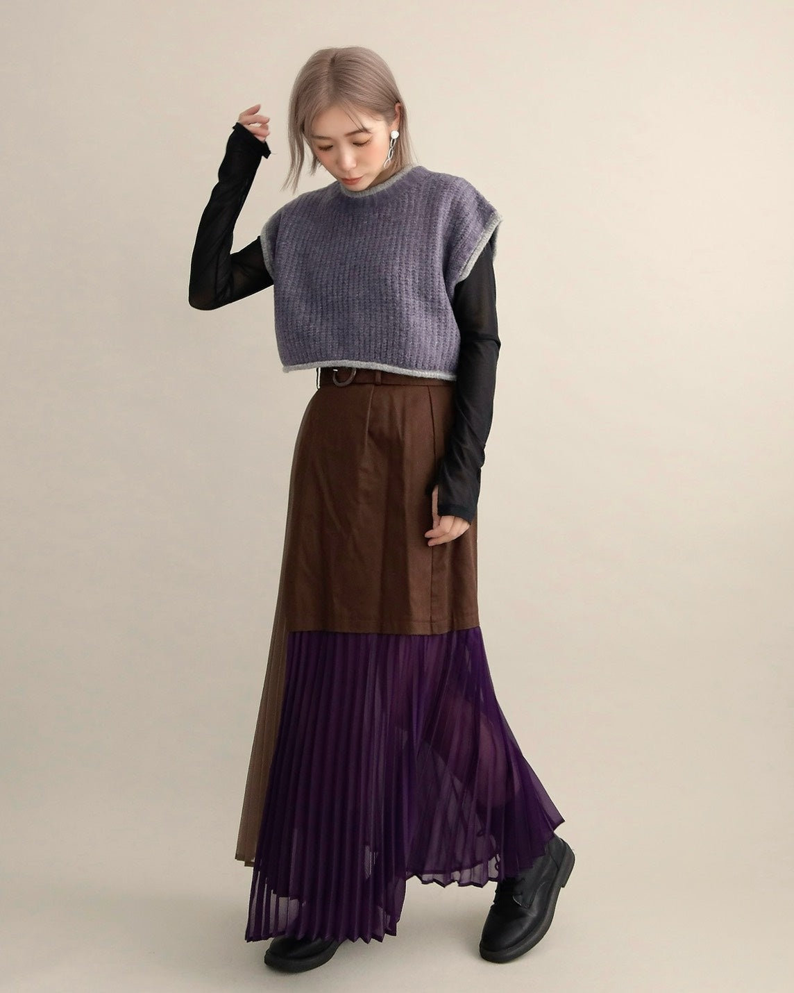 バックスリットニットショートジレ