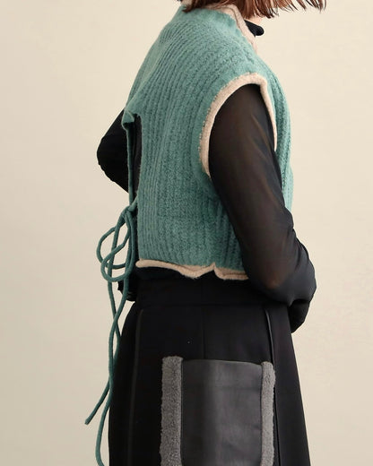 バックスリットニットショートジレ