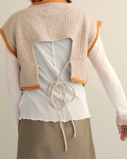 バックスリットニットショートジレ