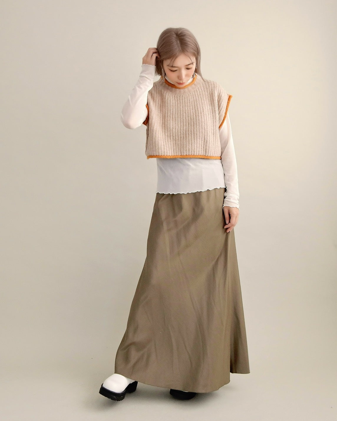 バックスリットニットショートジレ