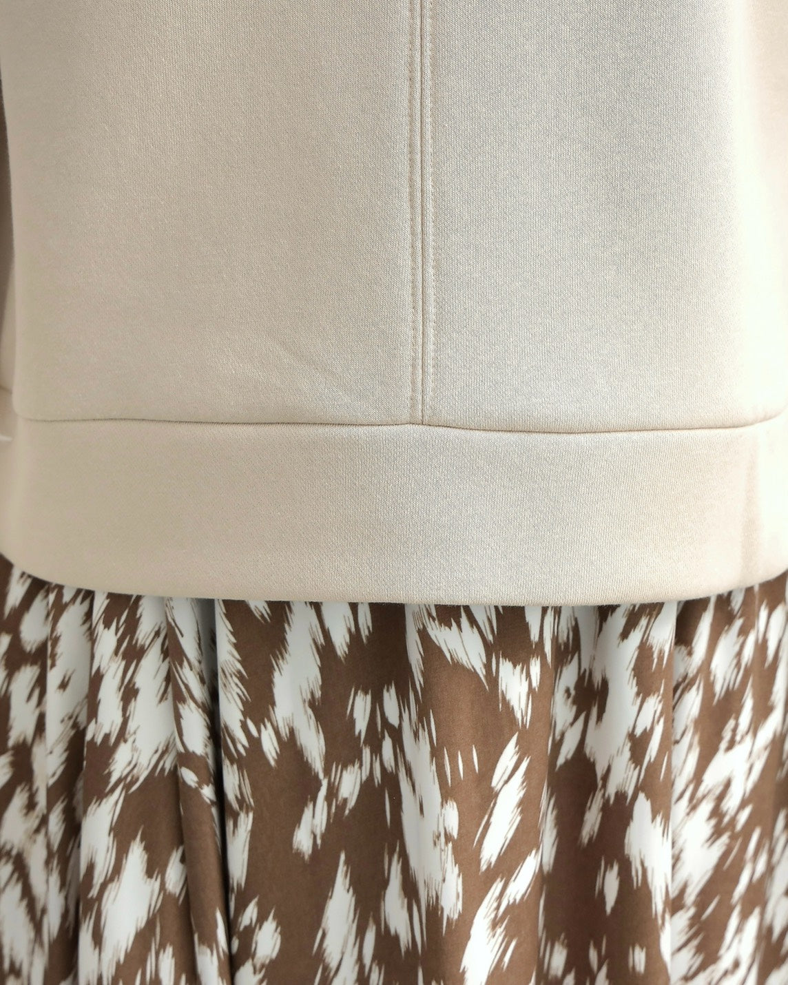 フリンジファースリーブ・スウェットプルオーバー