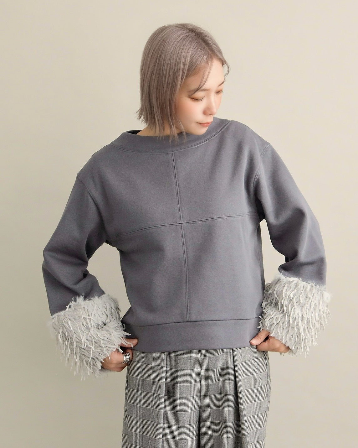 フリンジファースリーブ・スウェットプルオーバー