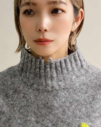 フワモコロゴルーズニット