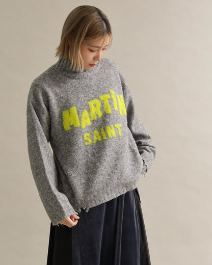 フワモコロゴルーズニット