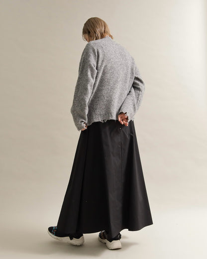 フワモコロゴルーズニット