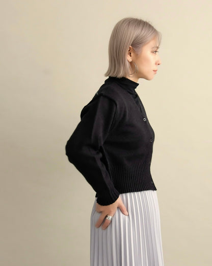 バックロゴショートカーディガン