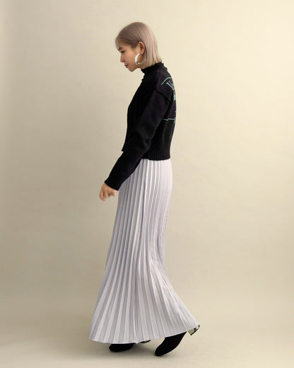 バックロゴショートカーディガン