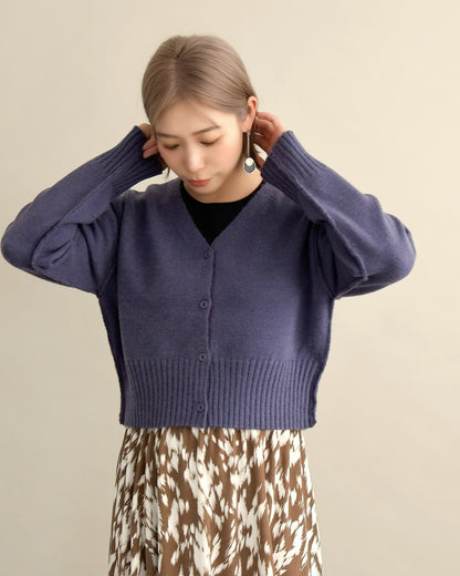 バックロゴショートカーディガン