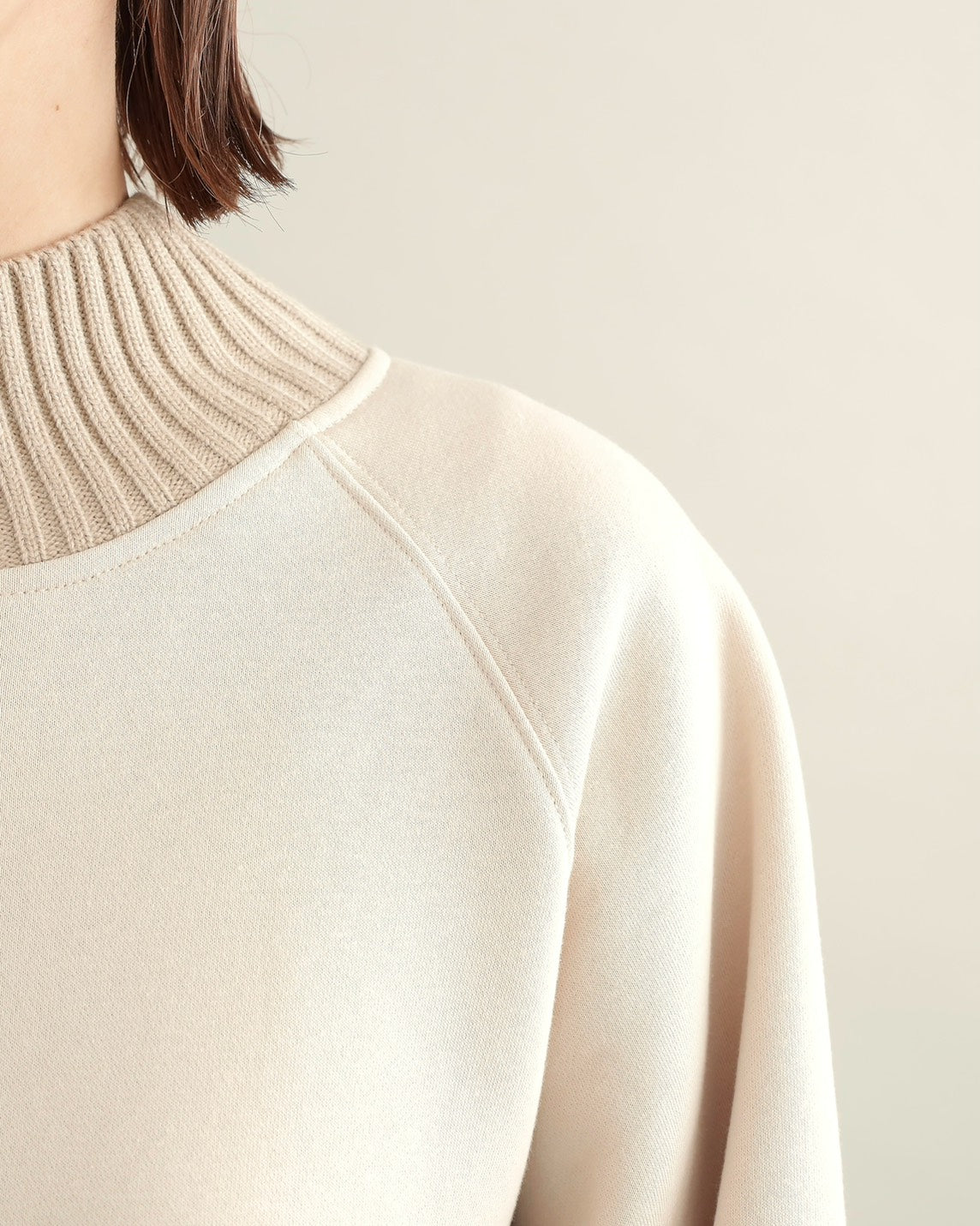 エコレザー×ボア切り替えベルトデザインプルオーバー