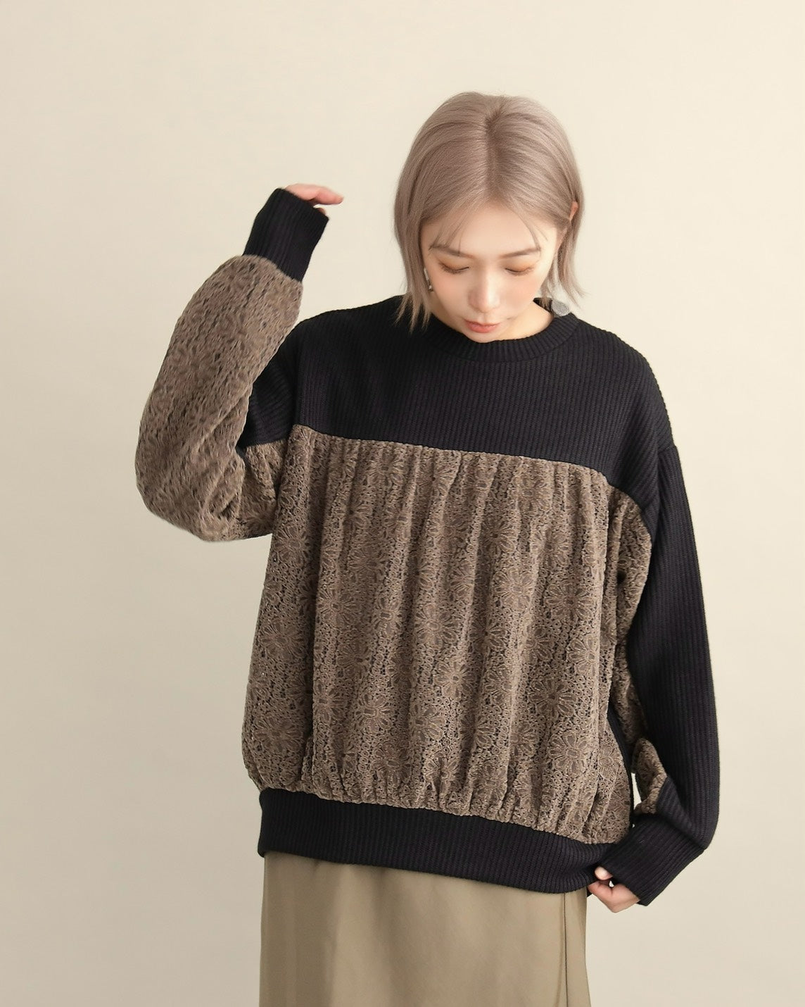レース切り替えふんわりニットプルオーバー