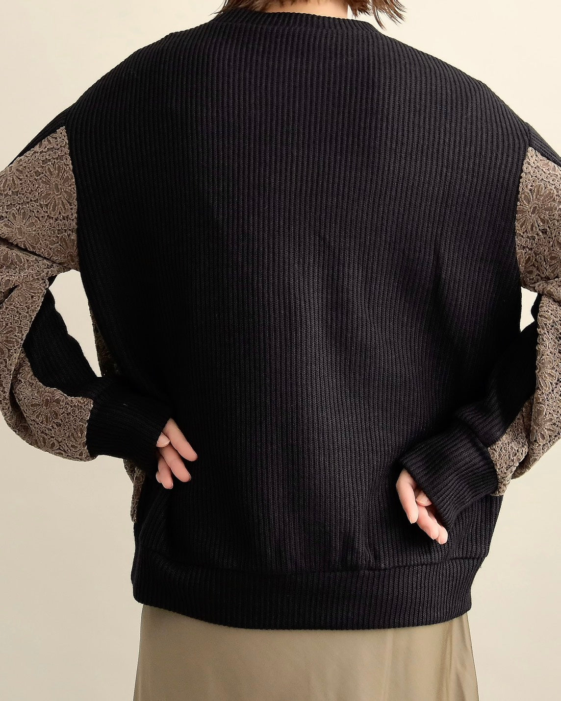 レース切り替えふんわりニットプルオーバー