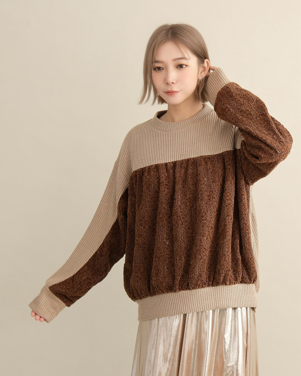 レース切り替えふんわりニットプルオーバー