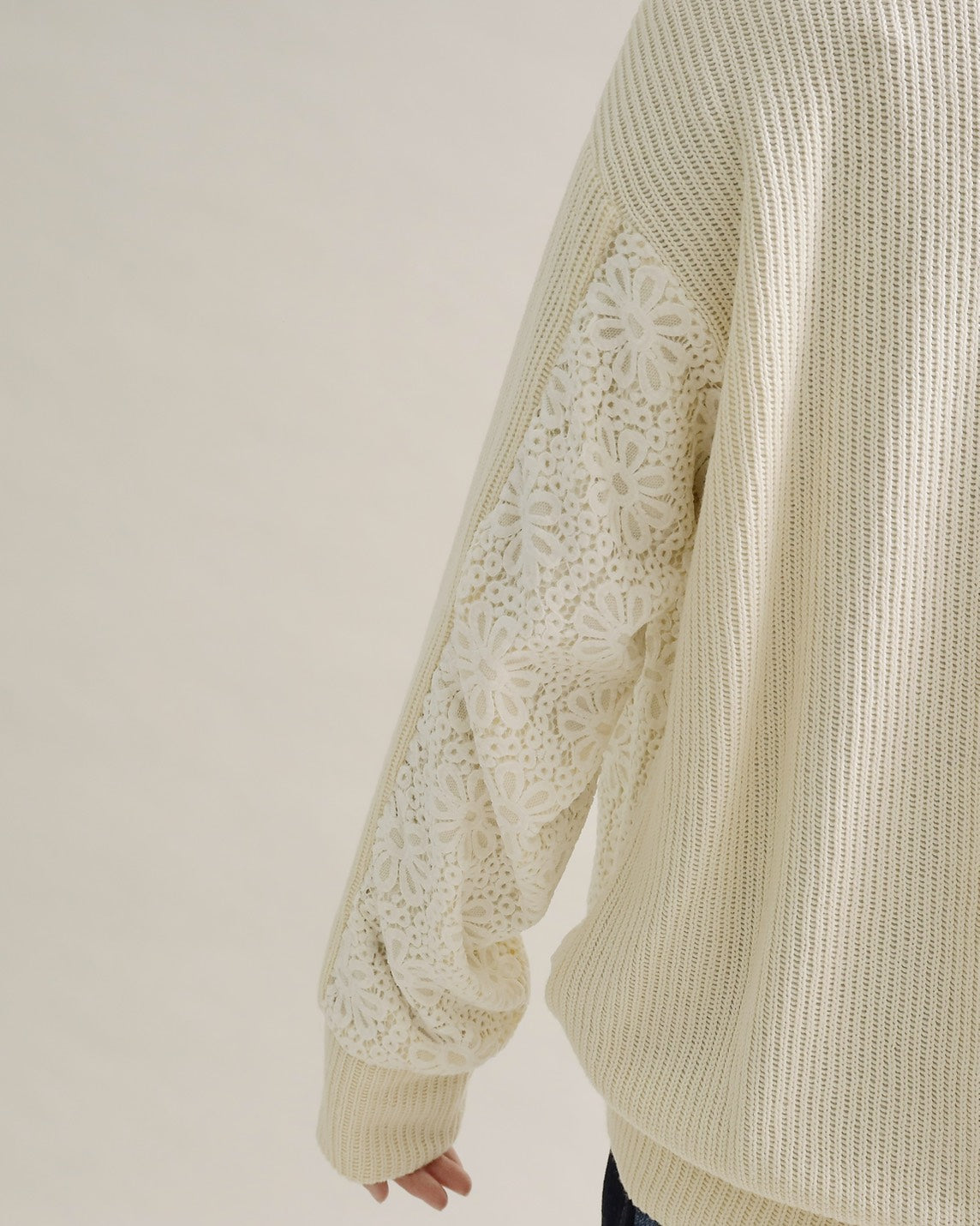 レース切り替えふんわりニットプルオーバー