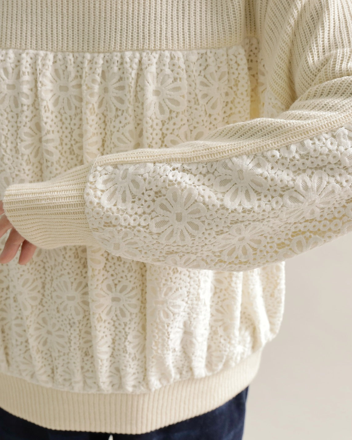 レース切り替えふんわりニットプルオーバー