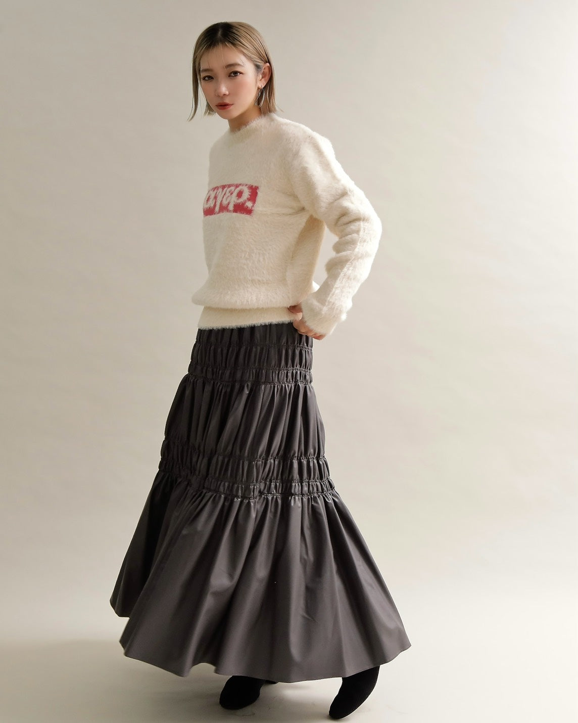 シャギーロゴニットプルオーバー