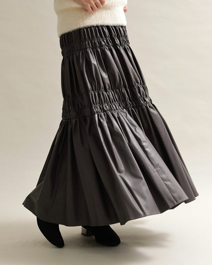 シャーリングティアードメタリックスカート
