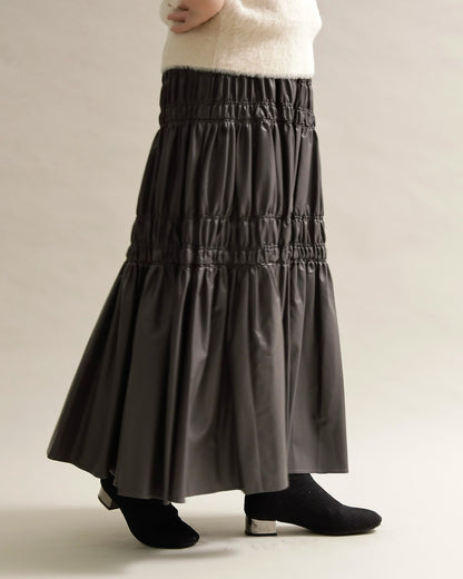 シャーリングティアードメタリックスカート
