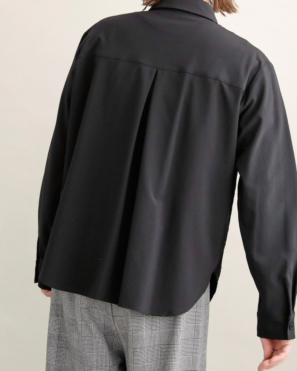 アシンメトリーレースシャツ