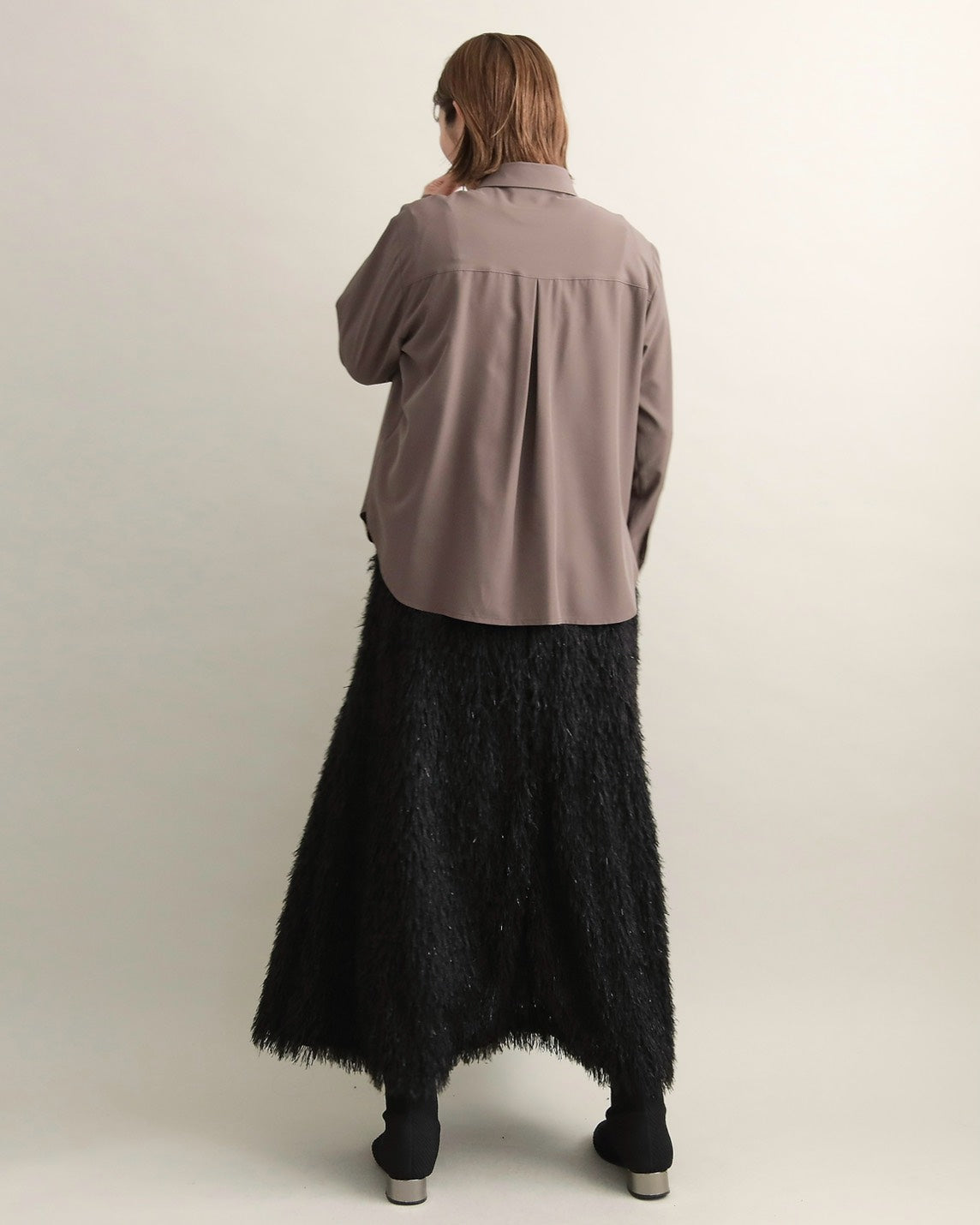 アシンメトリーレースシャツ