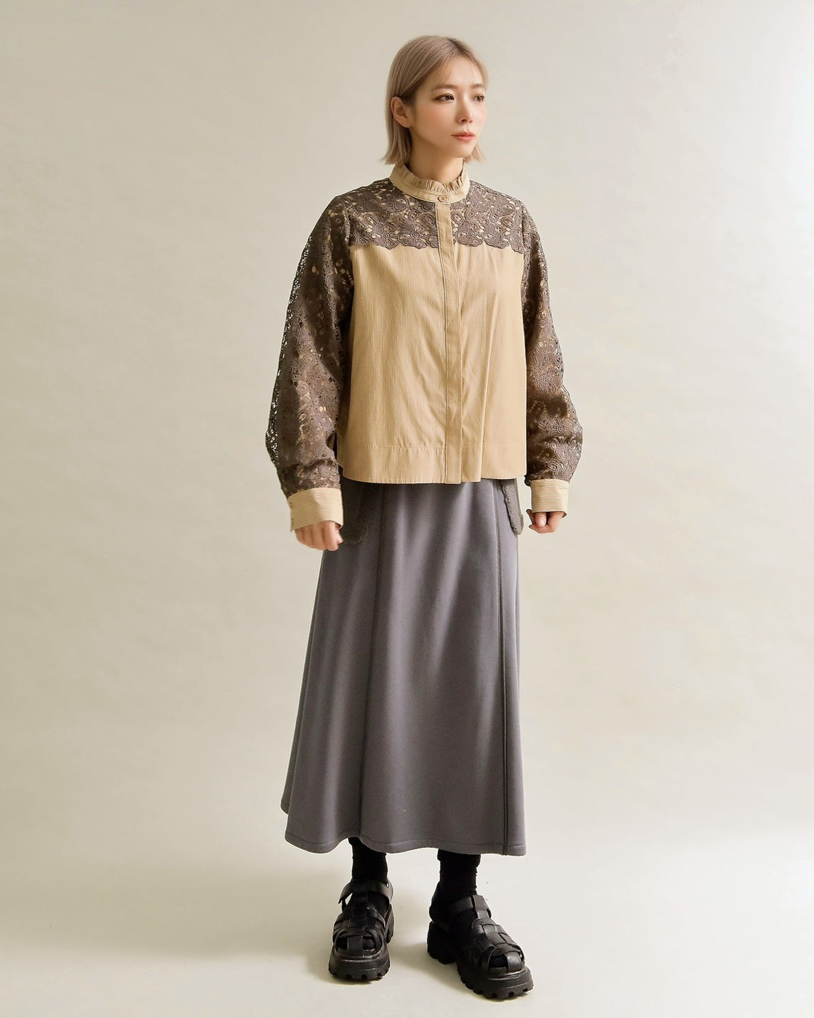 レースコンビ・スタンドカラーブラウス