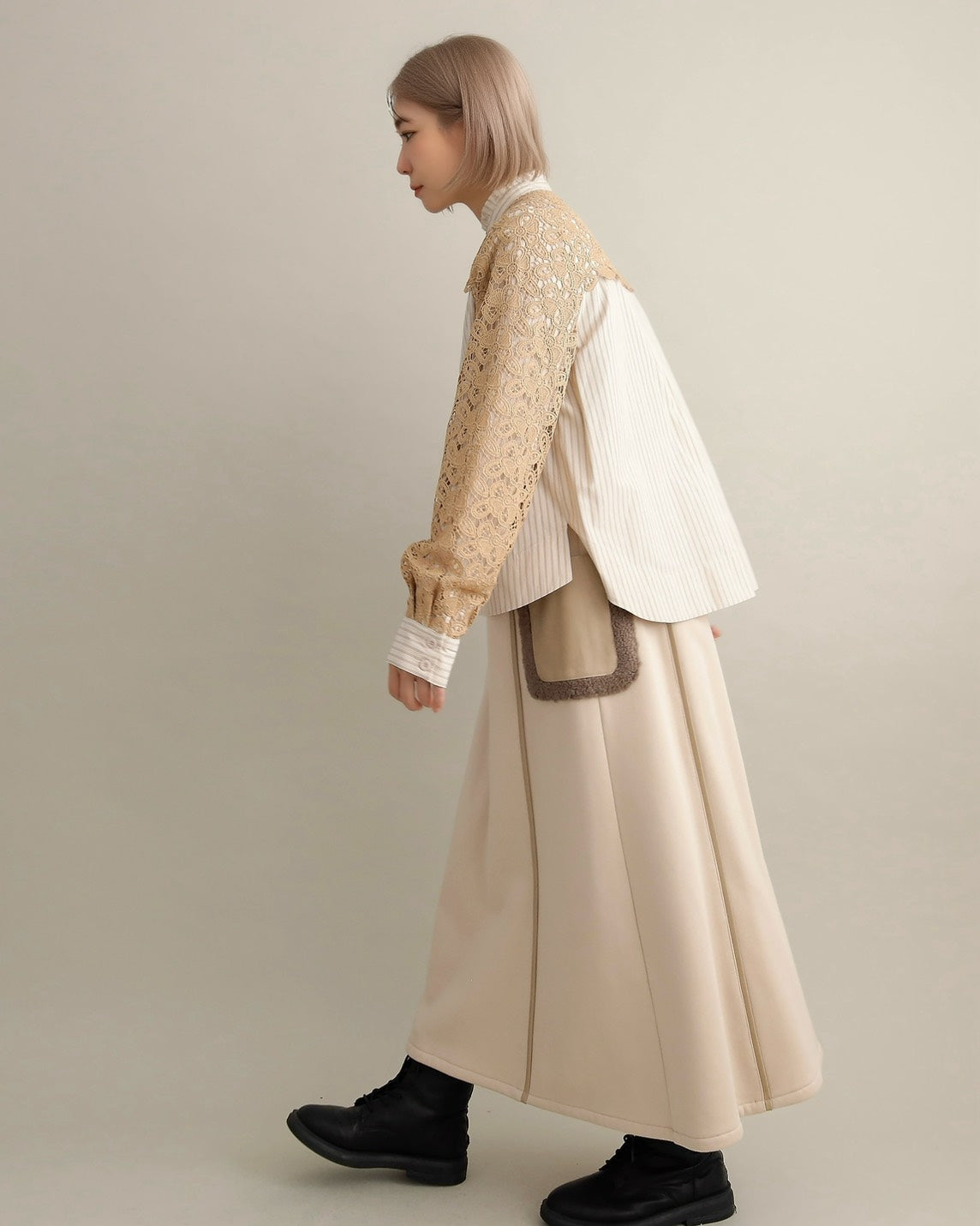 レースコンビ・スタンドカラーブラウス