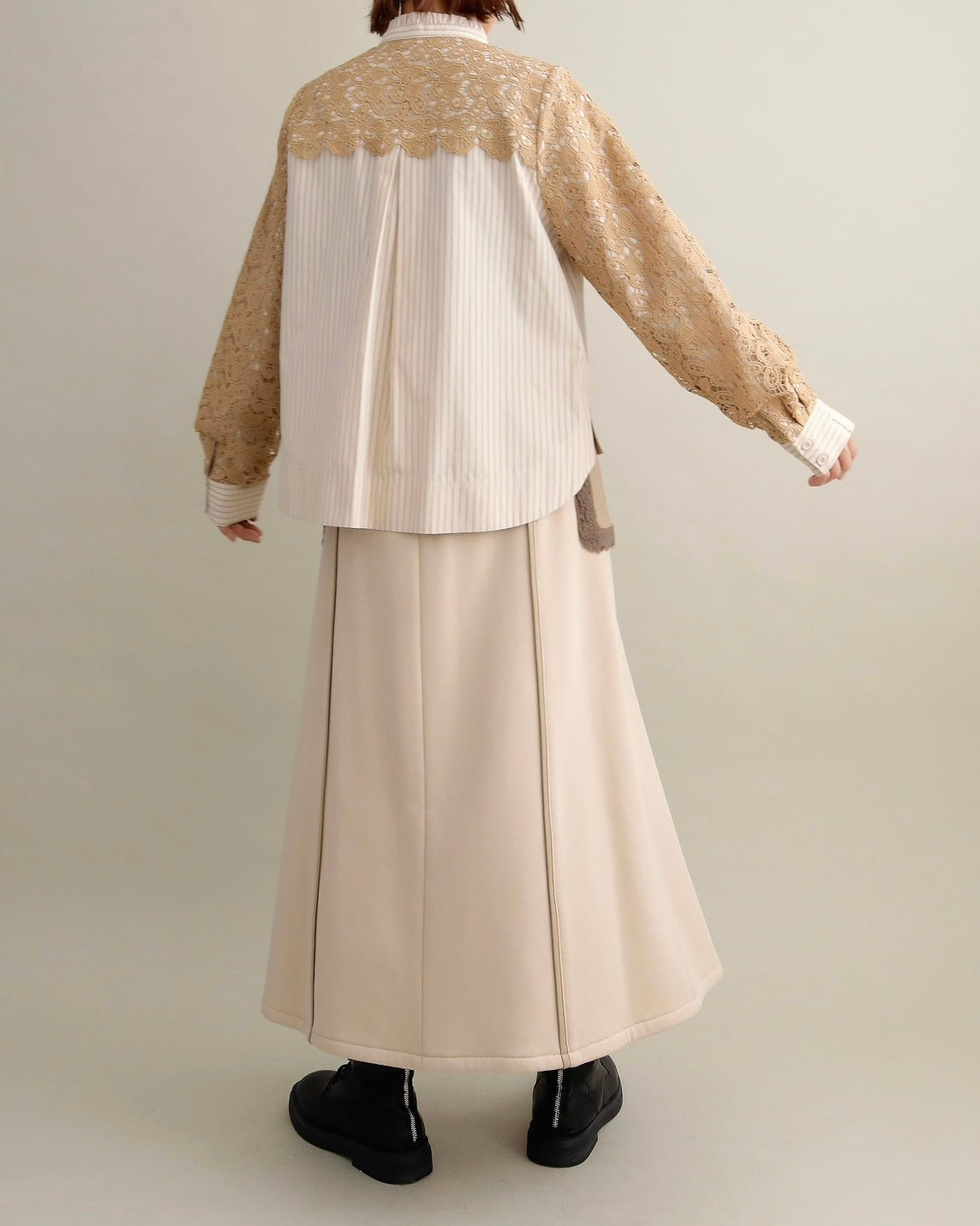 レースコンビ・スタンドカラーブラウス