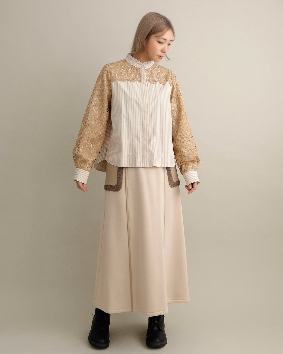 レースコンビ・スタンドカラーブラウス