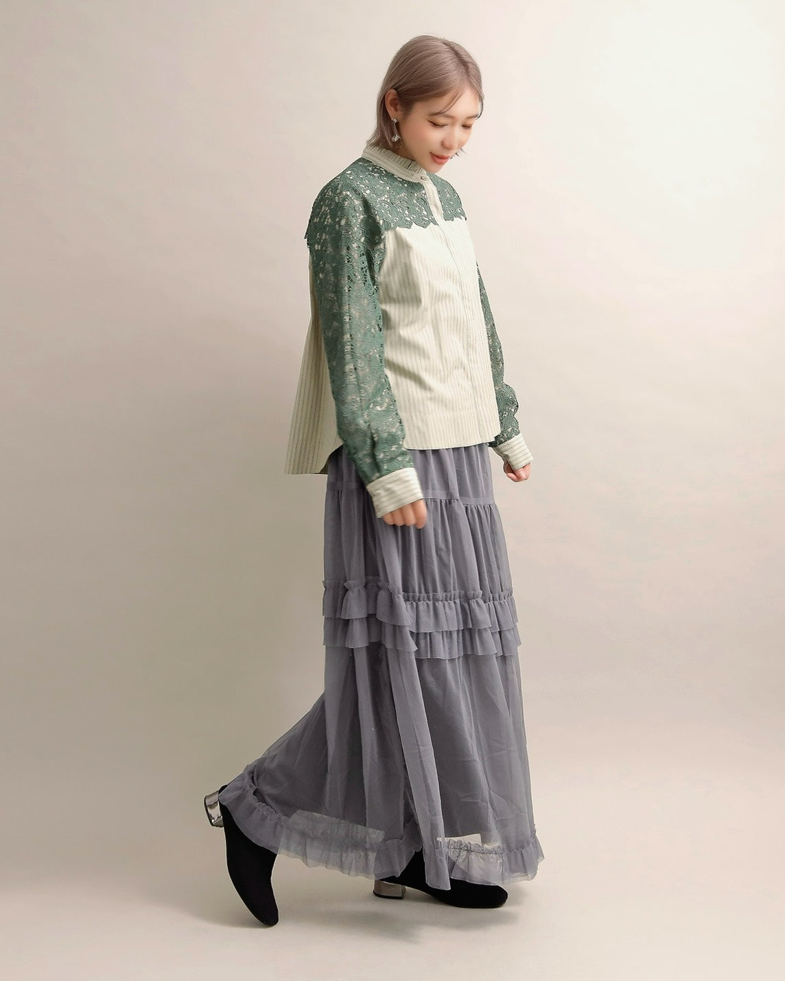 レースコンビ・スタンドカラーブラウス