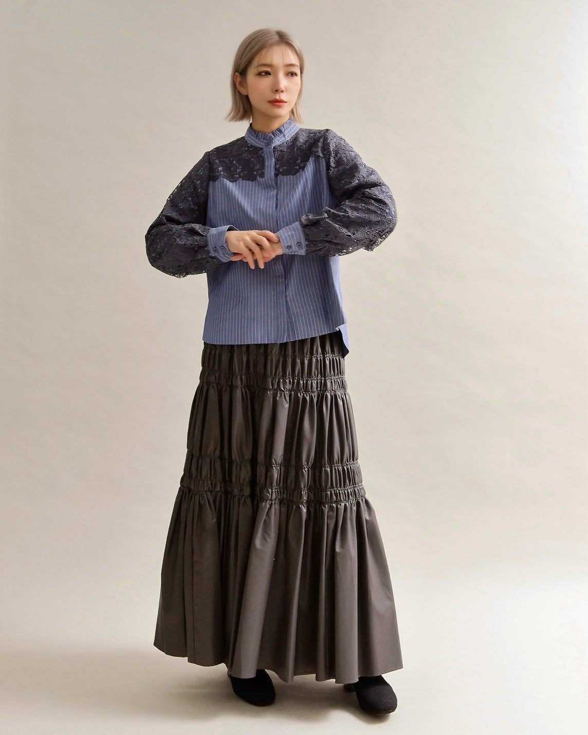 レースコンビ・スタンドカラーブラウス