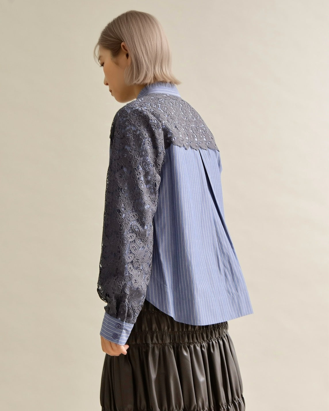 レースコンビ・スタンドカラーブラウス