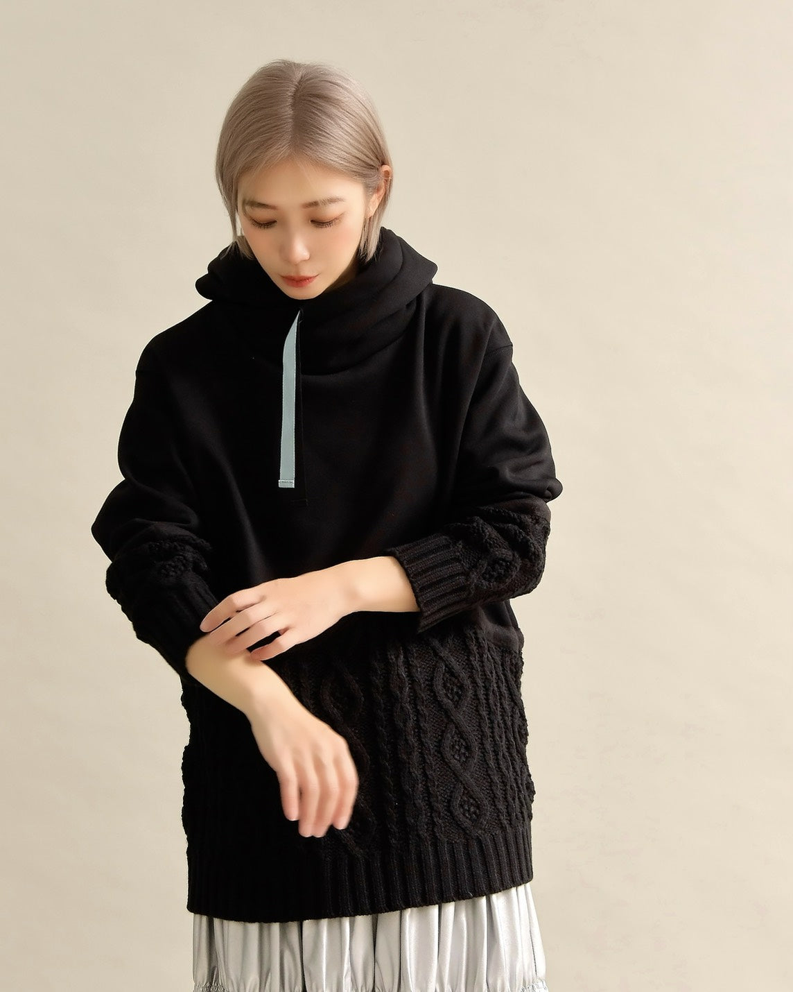 ケーブルニット切替フーディープルオーバー