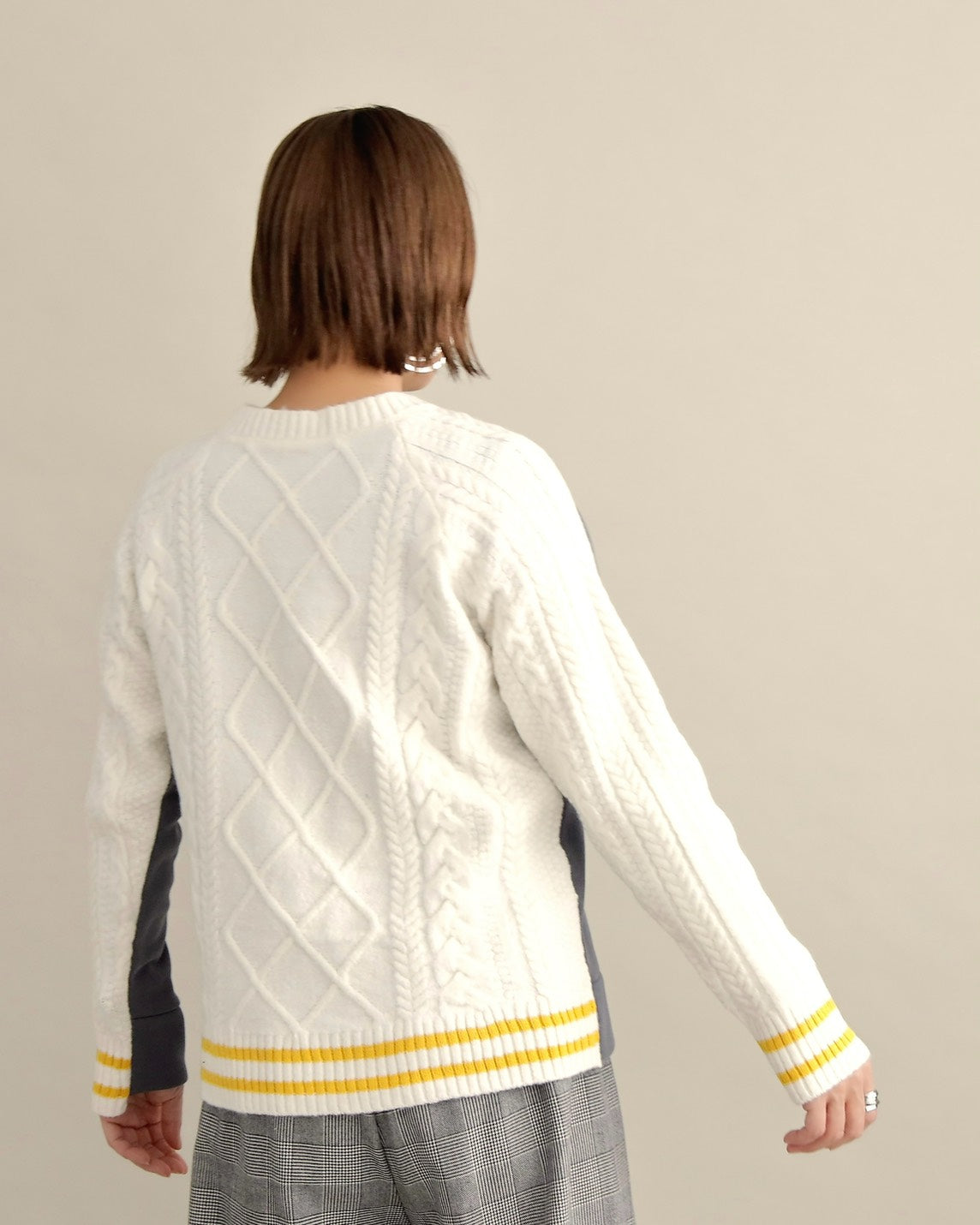 ケーブルスリーブプルオーバー