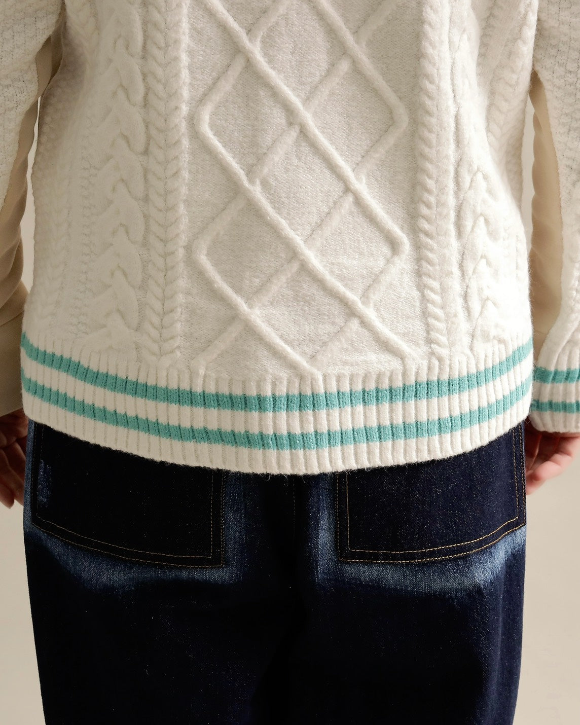 ケーブルスリーブプルオーバー