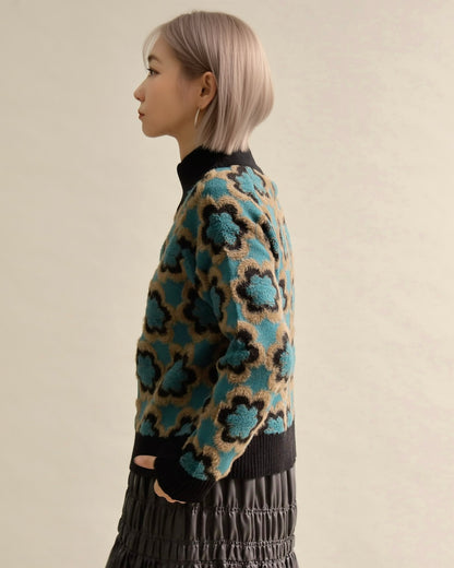 レトロフラワーハイネックニット