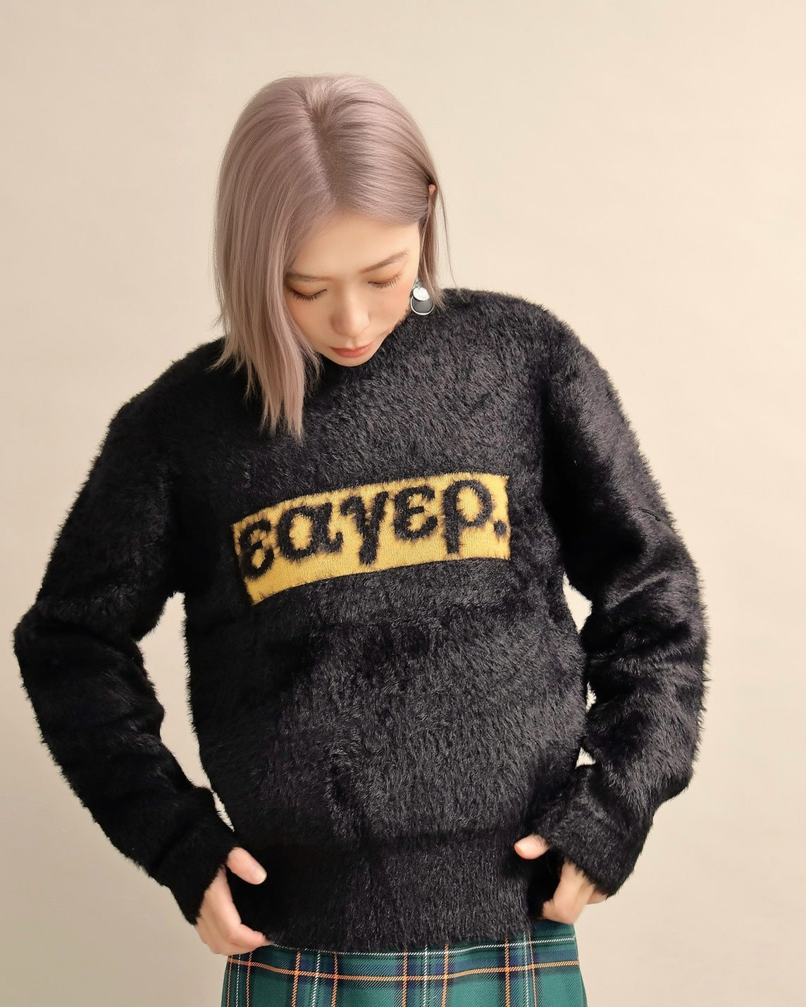 シャギーロゴニットプルオーバー