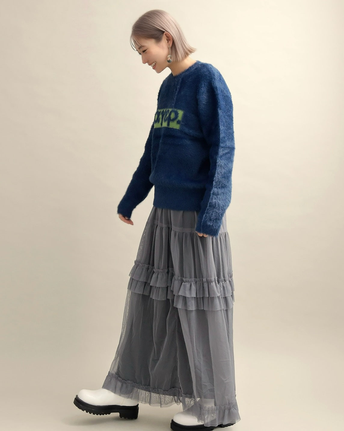 シャギーロゴニットプルオーバー