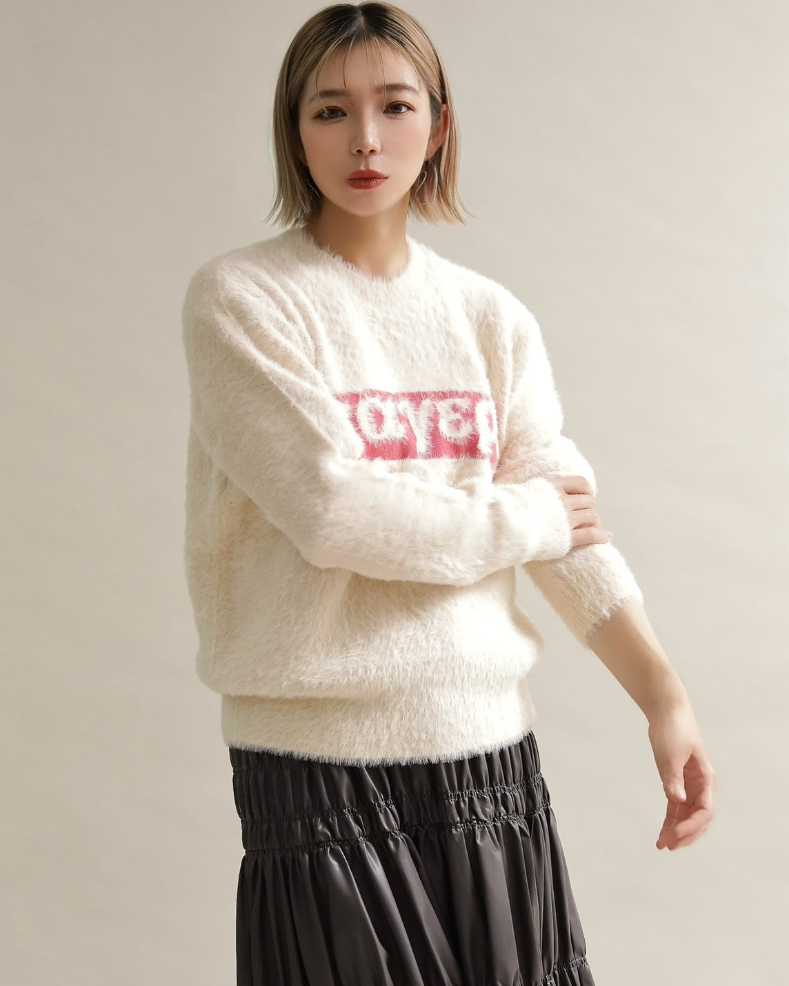 シャギーロゴニットプルオーバー