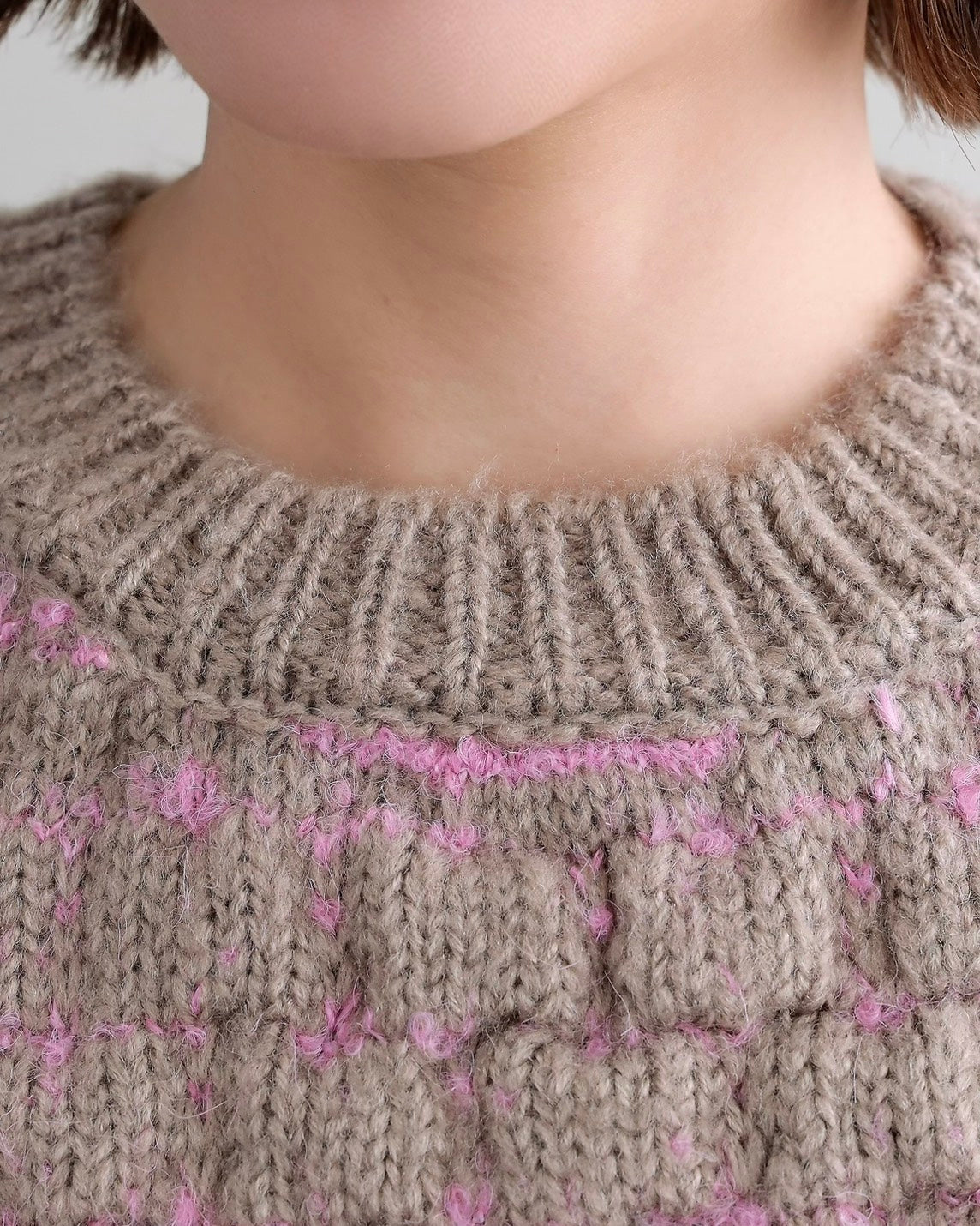 ミックスツイードクルーネックニット