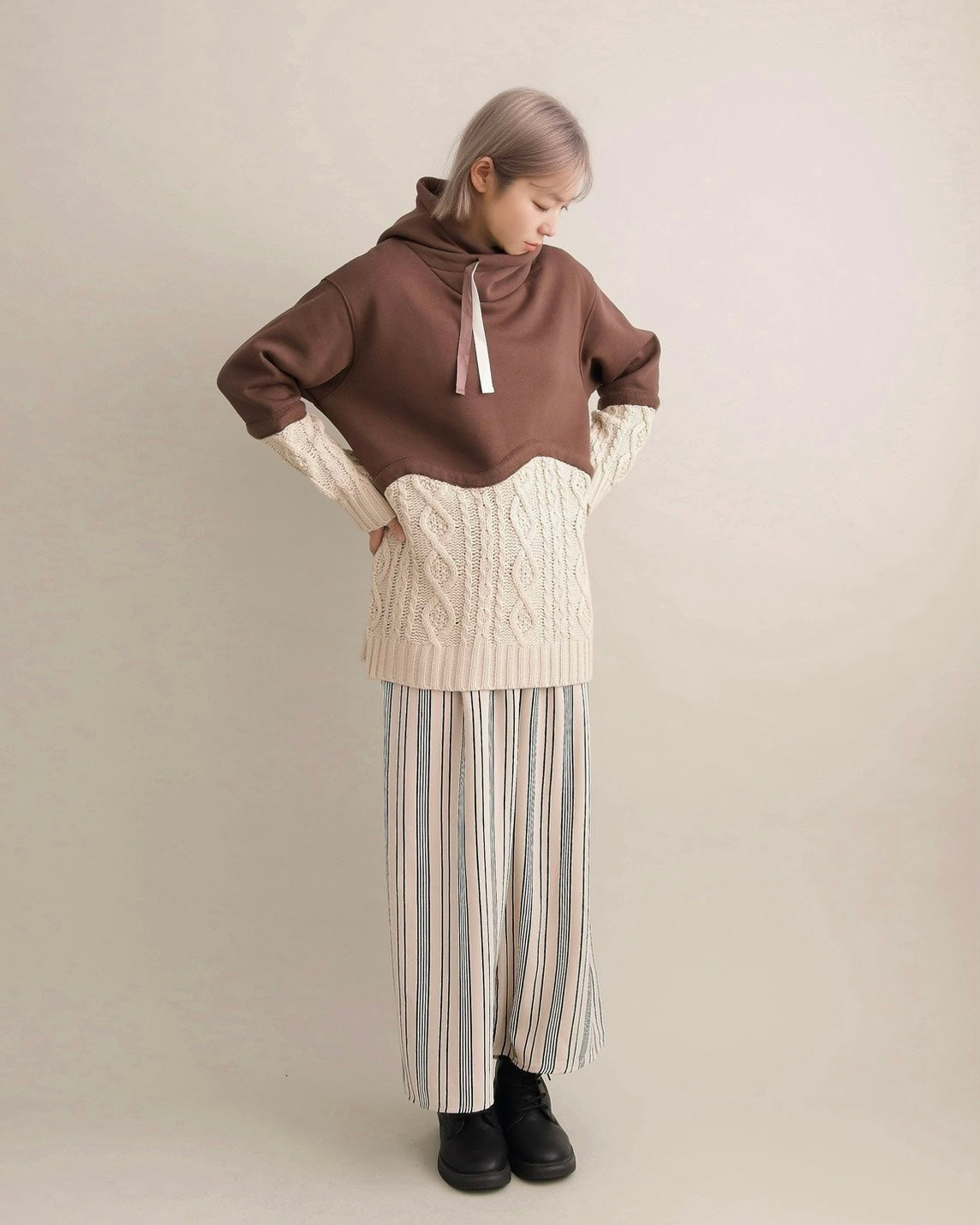 ケーブルニット切替フーディープルオーバー