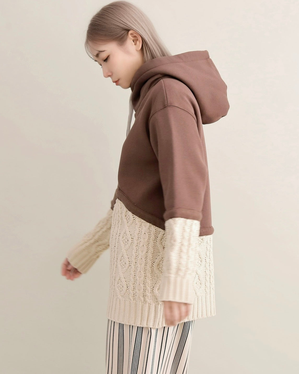 ケーブルニット切替フーディープルオーバー